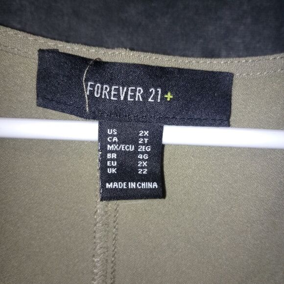 Forever 21 Olive Green Wide Leg Surplice Jumpsuit Size 2X EUC - Picture 5 of 6